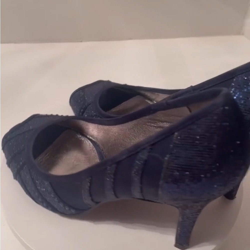 Adriann Papell Sequined Sparkly Navy Blue Stiletto Heel Peep Toe Size 7M